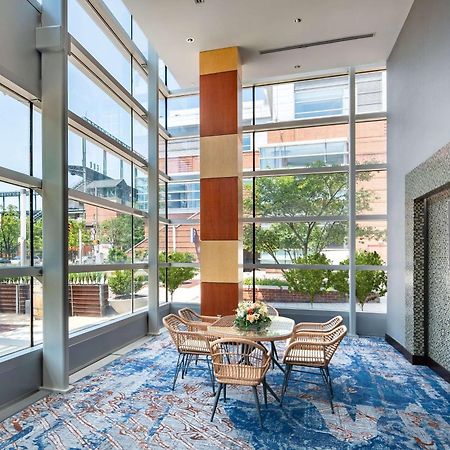 Hilton Baltimore Inner Harbor Bagian luar foto